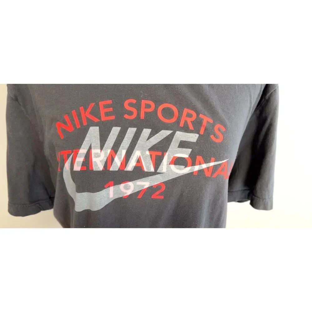 Vintage Nike Circa 72 Graphic T-Shirt. Size L.